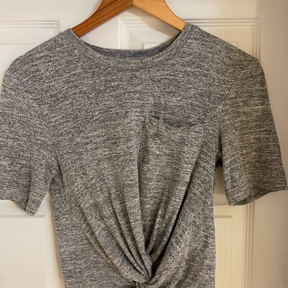Wilfred Free Gray Knotted T-Shirt